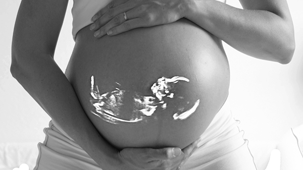 Cabinet ostéopathie hypnose hypnothérapie finistère guilvinec Hadrien Corjon ostéopathe hypnothérapeute bigouden 29 grossesse femme enceinte maternité